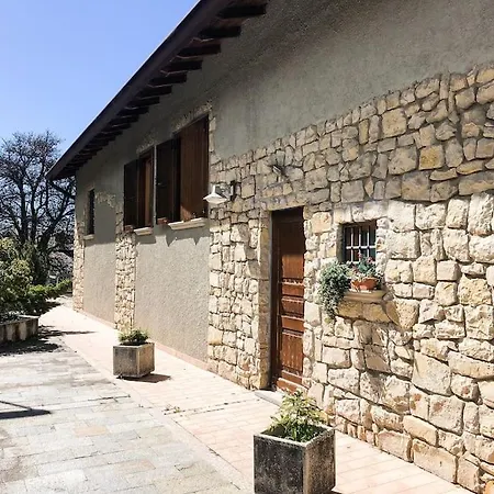 Bilocale Con Terrazza Immerso Nella Natura *